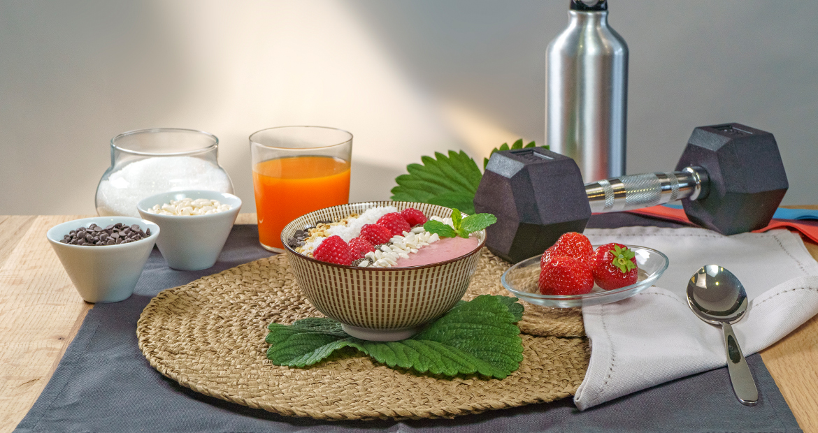 Smoothie-bowl-fragole-lamponi-Sant'Orsola-videoricette-ricette-frutti-di-bosco