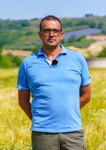 Storie-dai-campi-Sant'Orsola-Gianni-Malavolta-Marche-agricoltura-sostenibile-mirtilli