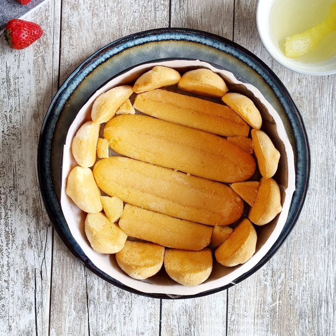 Torta-charlotte-fragole-Sant'Orsola-ricetta-facile-veloce-golosa