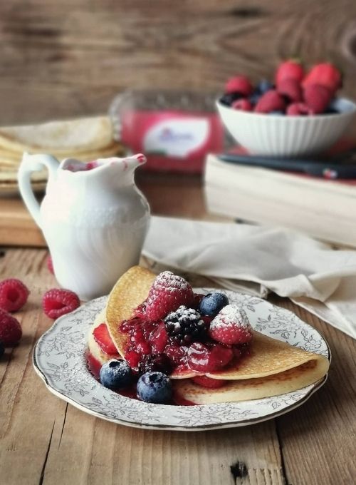 Back-to-school-SantOrsola-Crepes-frutti-di-bosco-senza-glutine-ricetta-Monica-Bellin