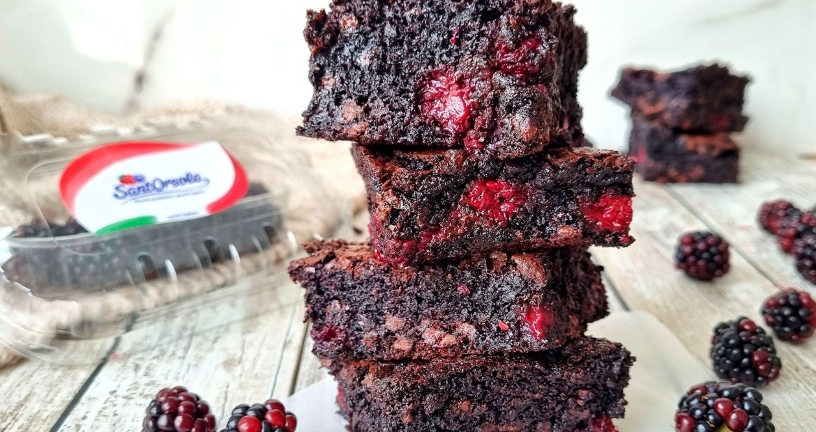 Brownies-cioccolato-mora-ricetta-velocissima-Sant'Orsola-piccoli-frutti-frutti-di-bosco