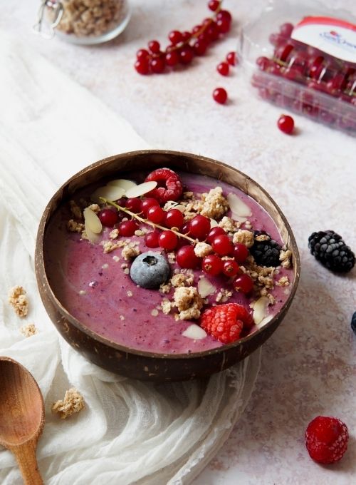 Smoothie-bowl-frutti-di-bosco-Sant'Orsola-ricetta-veloce